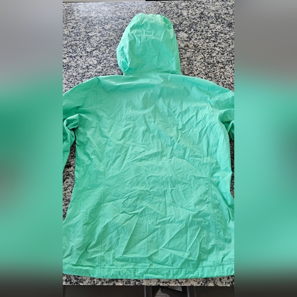 Mountain Hardwear Women’s Lightweight Hooded Rain Jacket Green Size M - Picture 15 of 15
